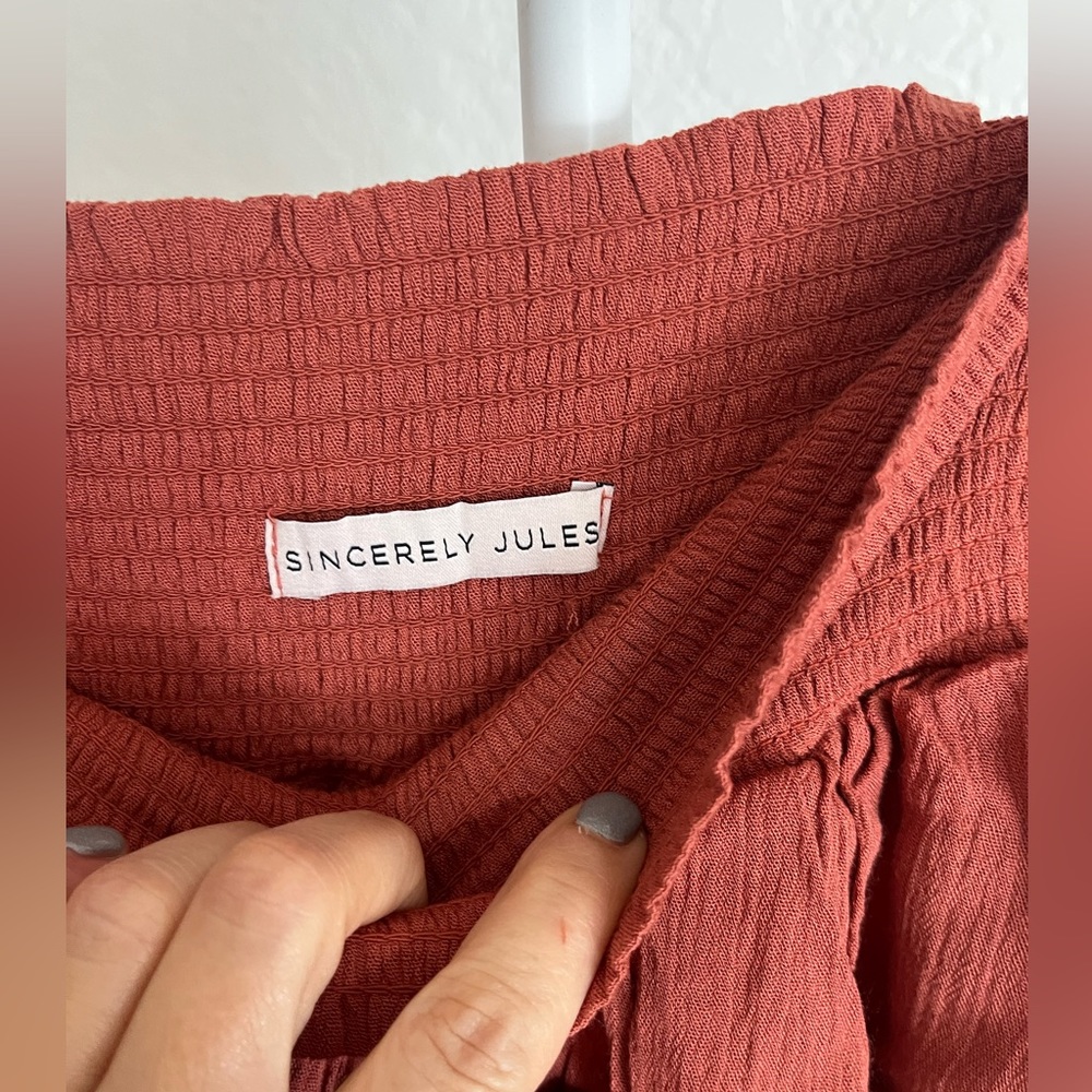 Red skort - Picture 2 of 4